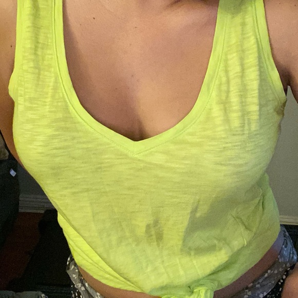 Express tank top - Picture 10 of 10